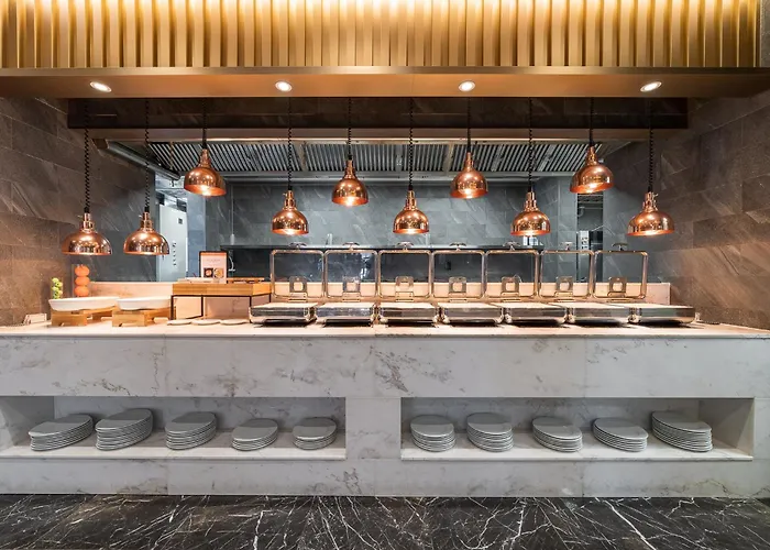 Layers Hotel Hadan